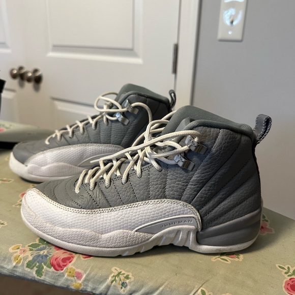 Jordan 12 Stealth Color Way size 4! - Picture 1 of 3